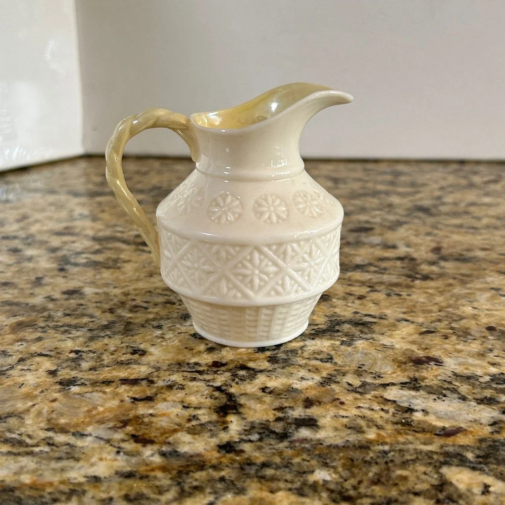 Belleek Neptune Creamer Small‎ Ivory Iridescent Shell Pattern Irish Porcelain